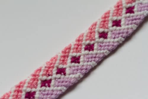 Bracelets brésiliens,laine,loisirs créatifs,le carnet de calli