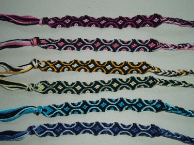 Bracelets brésiliens,laine,loisirs créatifs,le carnet de calli