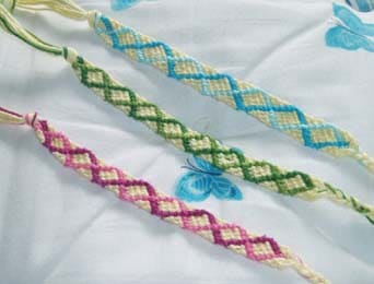 Bracelets brésiliens,laine,loisirs créatifs,le carnet de calli