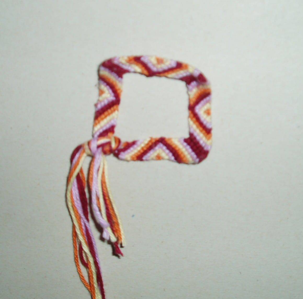 Bracelets brésiliens,laine,loisirs créatifs,le carnet de calli