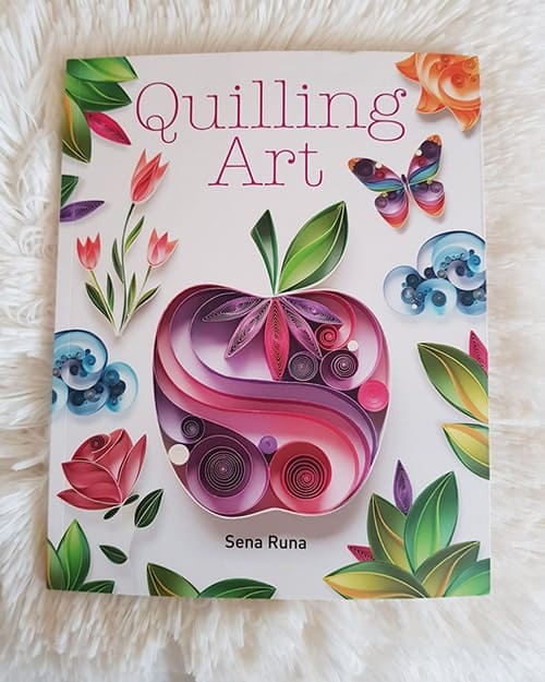 livre de sena runa sur le quilling