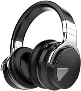 Casque audio noir avec design moderne.