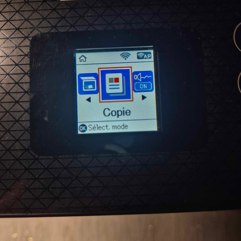 Écran de l’imprimante Epson EcoTank ET-2820 montrant l’interface de copie