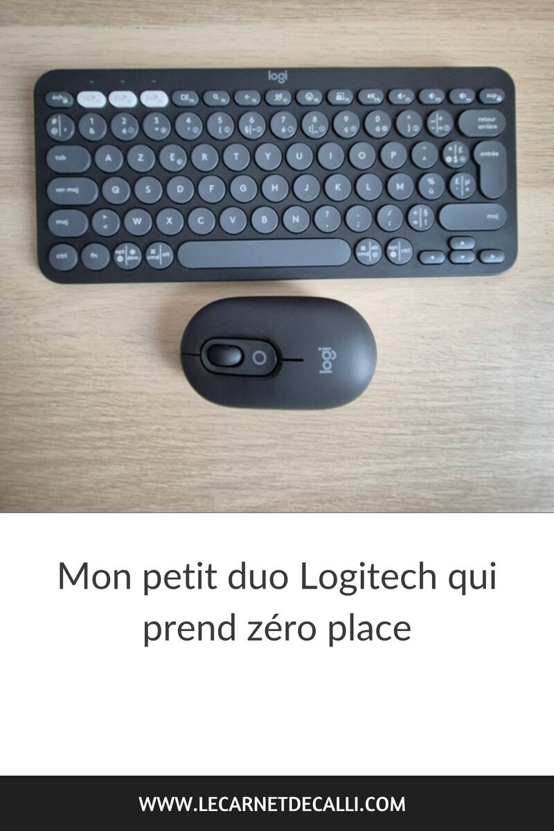 Épingle Pinterest - Logitech Pebble Keys 2 et Pop Mouse graphite posés sur un bureau en bois