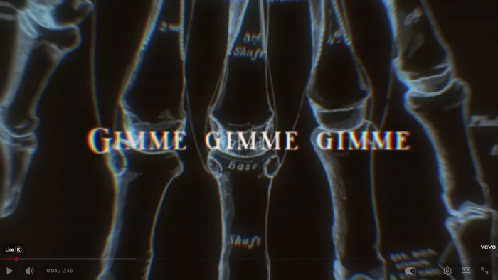 Capture d’écran du clip Bones d’Imagine Dragons sur YouTube.
